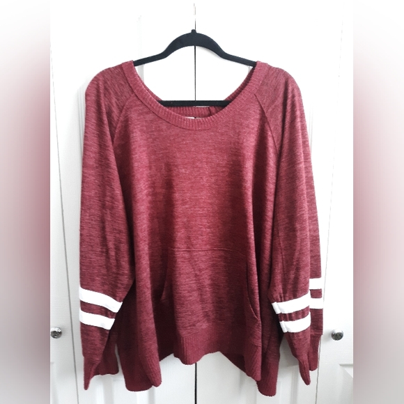 Maroon sweater with cut-out in back, NWT - Picture 9 of 13